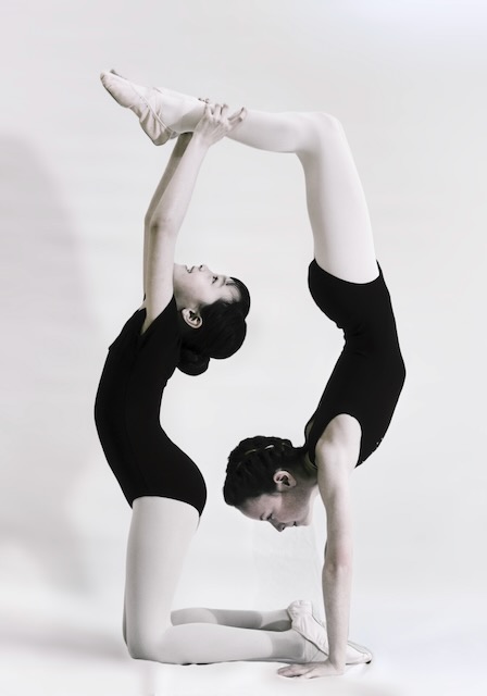 Choreographic modern dancer in pose