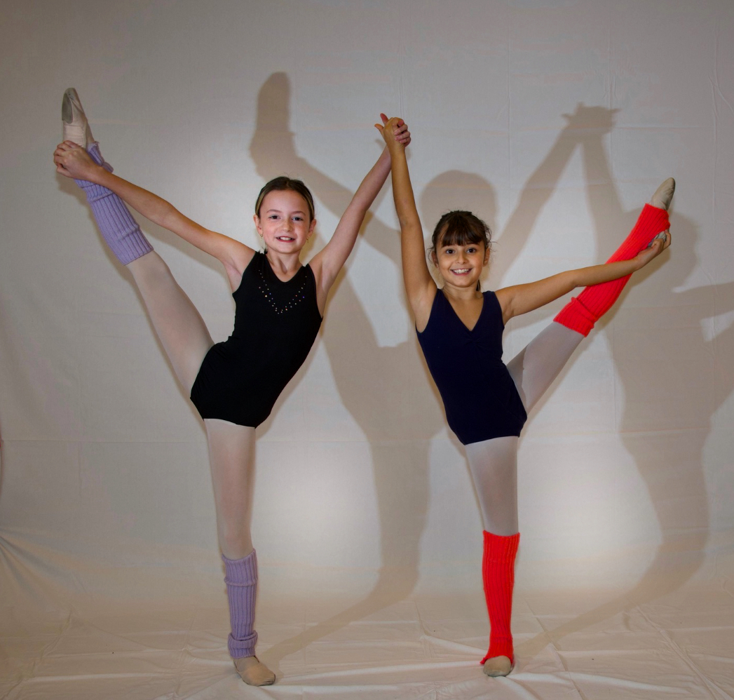 Choreographic modern dancer in pose